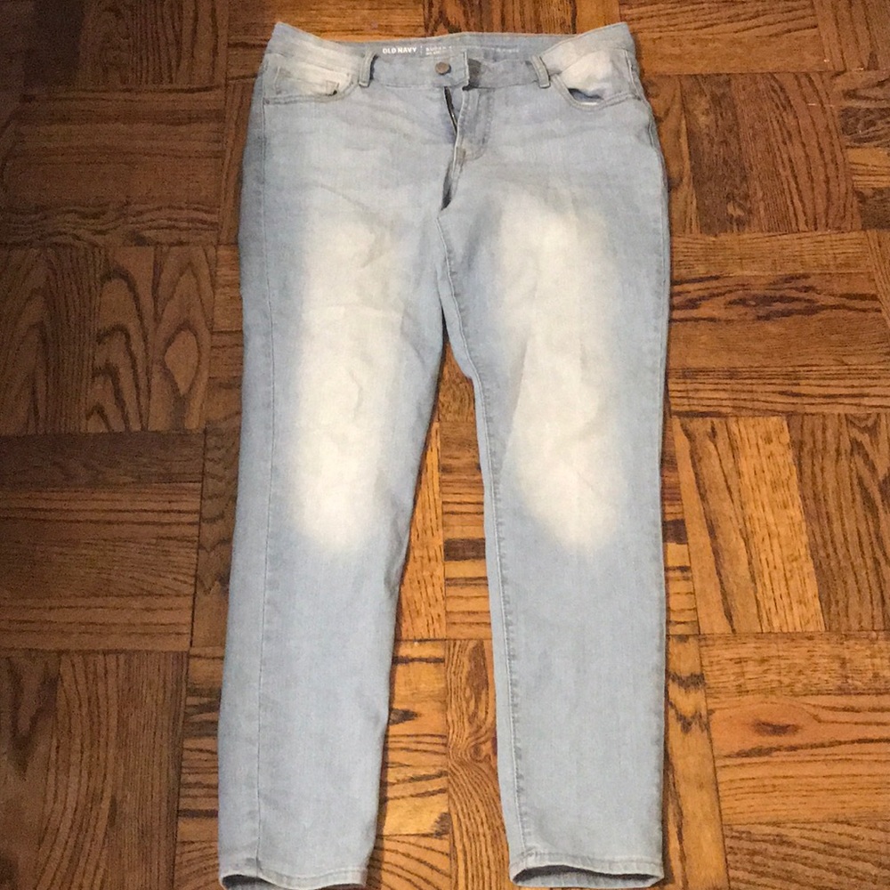 Mid rise light wash old navy skinny jeans